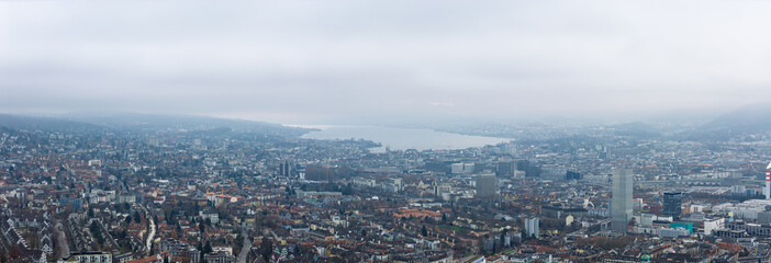 Z&uuml;rich im Nebel, Dezember