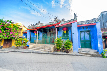 Fototapeta premium The Gate of Trung Hoa Assembly Hall, Hoi An ancient town, Vietnam.