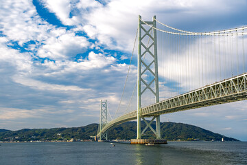 兵庫県神戸市 秋空と明石海峡大橋