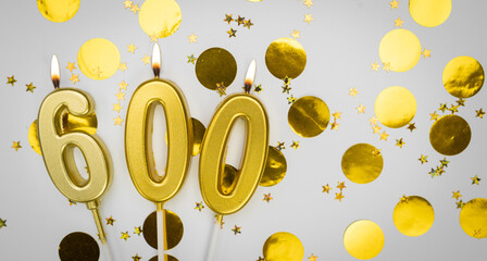 600 online community fans. 600 followers card. social networks, blogs and subscribers card. Festive...