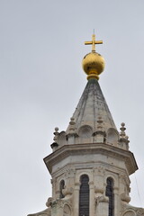 Golden ball and cross that crowns the dome of the Florence Duomo