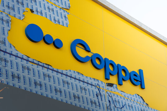 Coppel store, Coppel department store facade and signage, BanCoppel, Afore Coppel, Agust&iacute;n Coppel Luken, Enrique Tamayo, Guadalajara, Jalisco, M&eacute;xico, December 4, 2025. 