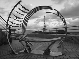 オブジェとテレビ塔