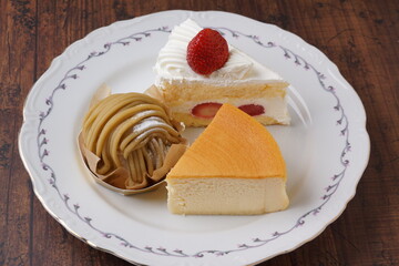 ショートケーキ　モンブラン　チーズケーキ