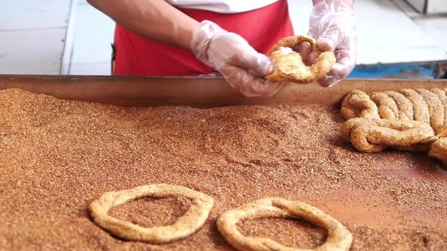 Making turkish simit in local market
