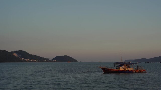 sky, sunset, beach, ocean, fishing, lake, summer, wave, sun, nature, waves, sailing, landscape, travel, horizon, sunrise, fisherman, island, yacht, coast, boats, ship, boat, sea, water, ferry, bay, tr