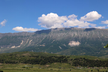 Obraz premium Mountains landscape near Gjirokastra, Albania
