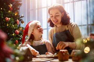 cooking gingerbread house
