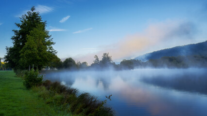 Foggy morning at lake Kratzm&uuml;hlsee