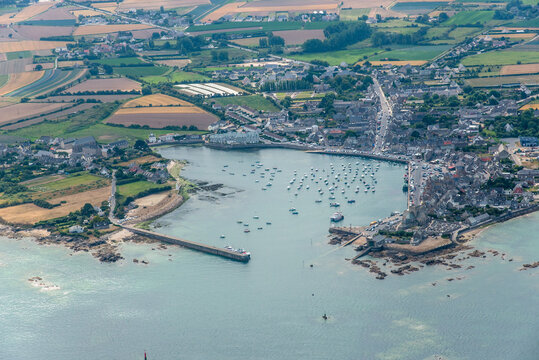 Vue a&eacute;rienne de Barfleur en France