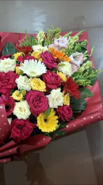 Beautiful Colorful Flower Bouquet Arrangement &ndash; Fresh Roses & Gerbera Floral Design