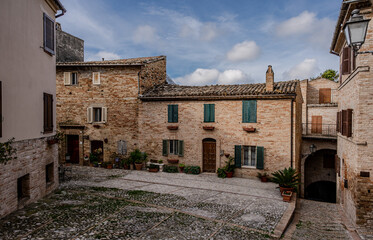 Petritoli is a hilly municipality in the province of Fermo overlooking the green and fertile Aso Valley, of which it represents, due to its abundance of olive trees, an important economic center.