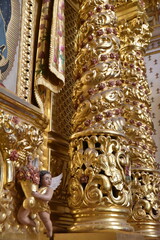 Colonne d'église baroque au Mexique