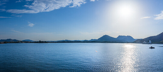 Mesmerizing view of Fateh Sagar Lake situated in the city of Udaipur, Rajasthan, India. It is an artificial lake popular for boating among tourist who visits City of lakes to enjoy vacations.