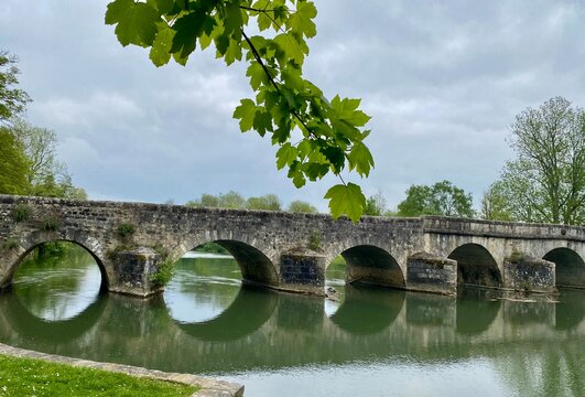 picturesque village of Grez-sur-Loing in spring