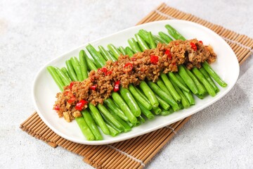 Tumis buncis daging cincang. Delicious stir-fried green beans with minced meat or Gan Bian Si Ji Dou