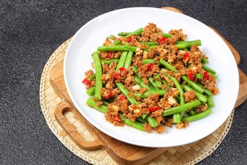 Tumis buncis daging cincang. Delicious stir-fried green beans with minced meat or Gan Bian Si Ji Dou