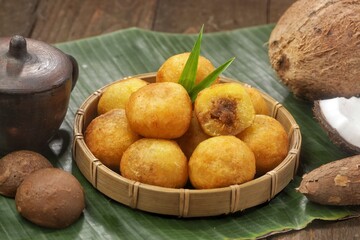 Misro or Klenyem is a snack made from grated cassava, the inside of which is filled with brown sugar and then fried
