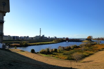 日本　秋の荒川