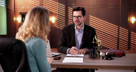 Legal Advisor Helps Couple Navigate Divorce Proceedings