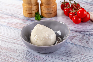 Italian Mozarella buffalo cheese ball