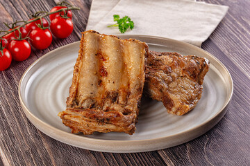 Steamed pork ribs with spices