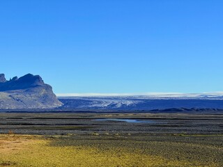 Iceland Nature Series Featuring Rivers, Mountains, Rural Landscapes, and Glacial Scenery Across Iceland’s Vast Wilderness