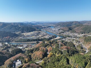 岐阜県八百津の紅葉 杉原千畝記念館付近のドローン撮影風景