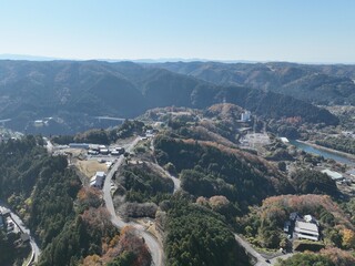 岐阜県八百津の紅葉 杉原千畝記念館付近のドローン撮影風景