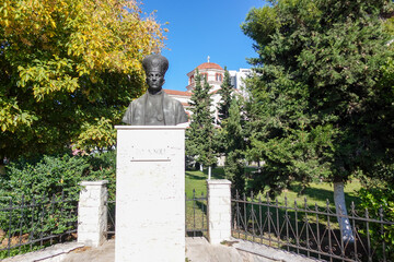 The bust of Theofan Stilian Noli honors the founder of the Albanian Orthodox Church, celebrating his legacy and enduring impact on faith and culture.