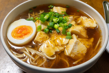 とても美味しい日本のしょうゆラーメン