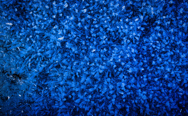Blaue Eiskristalle