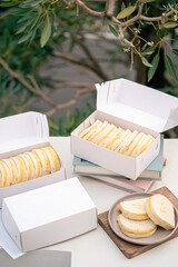 steamed bread or bun filled with srikaya jam