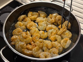 Delicious seafood, grilled shrimp - Shrimp frying pan