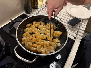 Delicious seafood, grilled shrimp - Shrimp frying pan