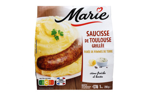 Plat fait par Marie saucisse grill&eacute;e de Toulouse et pur&eacute;e