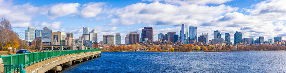 Obraz premium Boston Skyline and Charles River View from Longfellow Bridge