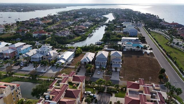 backyard canals in Apollo Beach, Florida