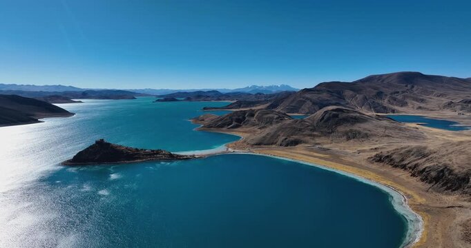 Aerial footage of beautiful landscape of Yamdrok Yumtso lake in Tibet, China