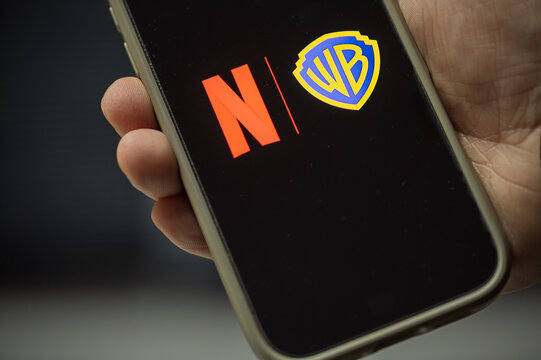Smartphone purchase of Netflix from Warner Bros., Madrid, Spain, 2005.