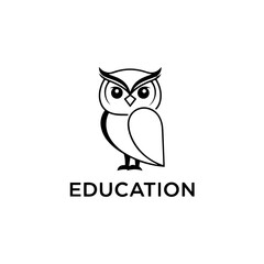Obraz premium Simple Stylized Owl Representing Knowledge Wisdom and Educational Endeavors