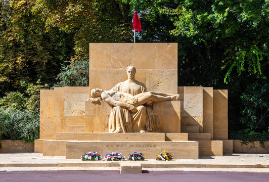 Metz, France - Sep. 5, 2025: The 1935 war memorial by Paul Niclausse celebrates the annexation of Alsace-Lorraine to France in 1918 and figures a mother carrying the dead body of her son on her lap.