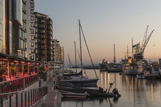 Modern apartment blocks by the marina, Tjuvholmen, Aker Brygge, Oslo, Norway