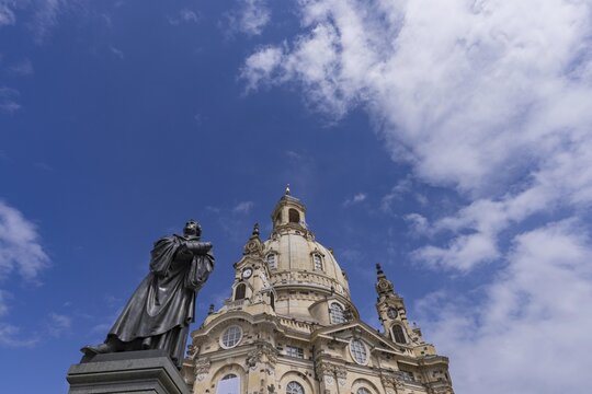 Martin Luther monument, behind it the Church of Our Lady, Dresden, Saxony, Germany