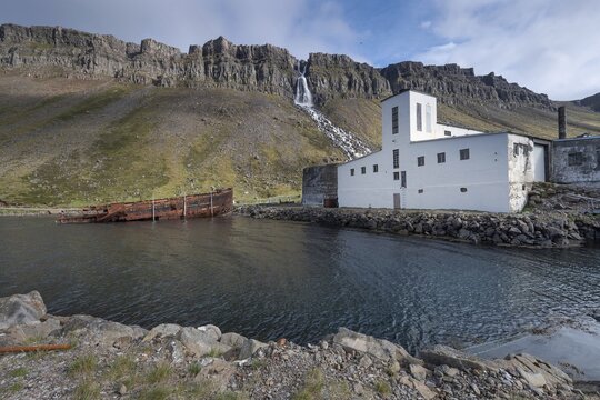 B&aelig;jar&aacute;rfoss waterfall, shipwreck, abandoned herring factory Dj&uacute;pav&iacute;k, Reykjarfj&ouml;r&eth;ur, Strandir, &Aacute;rnes, Westfjords, Iceland
