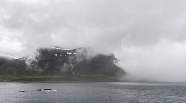 Cloudy mountains, Reykjarfj&ouml;r&eth;ur, Strandir, &Aacute;rnes, Westfjords, Iceland