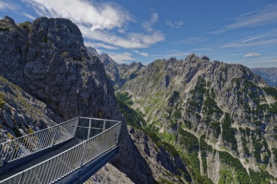 Viewing platform in the mountains with a view of the surrounding rock formations, AlpspiX, viewing platform, Alpspitze, Zugspitze, Osterfelderkopf, Kreuzeck, Garmisch-Partenkirchen, Wetterstein range, Bavaria, Germany
