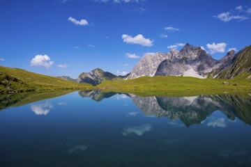 Eissee Oytal Behind Gro Wilder