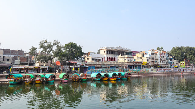 India, Madhya Pradesh, Satna, View of Ram Ghat and Sacred Mandakini River With Boats, Chitrakoot. 