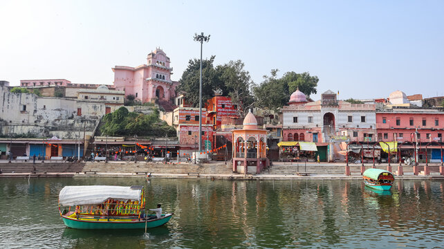 India, Madhya Pradesh, Satna, View of Ram Ghat and Sacred Mandakini River With Boats, Chitrakoot. 